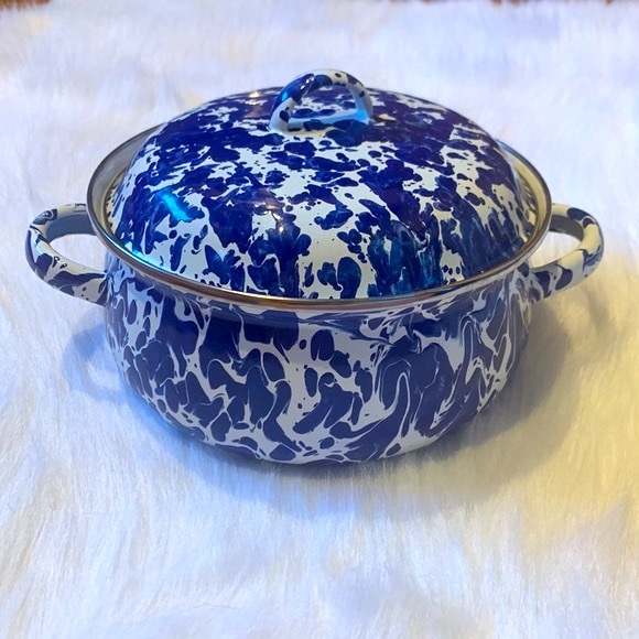 Golden Rabbit Kitchen Golden Rabbit Dutch Oven Poshmark